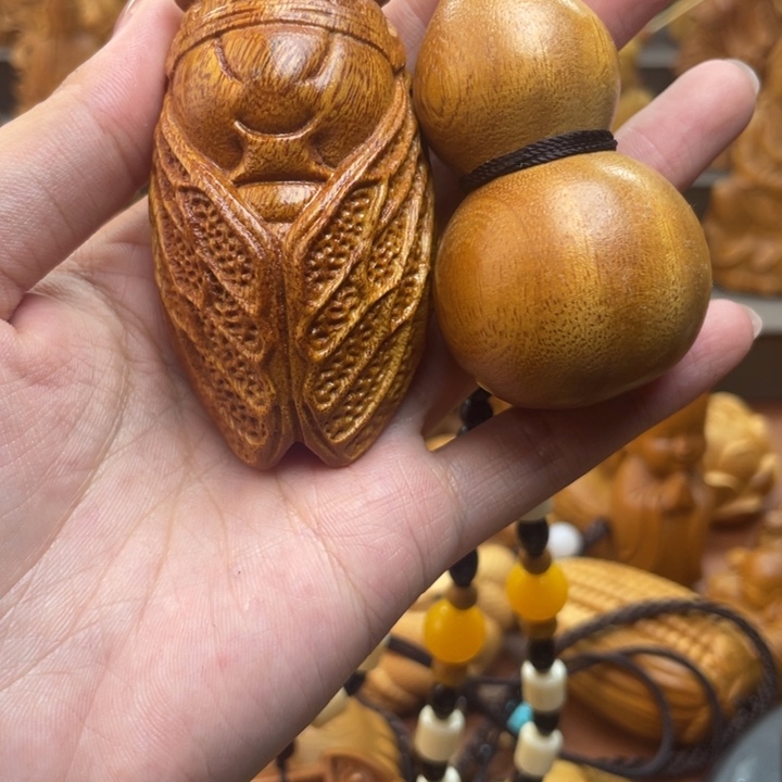 紫***辰黄金檀一个葫芦一个一鸣惊人