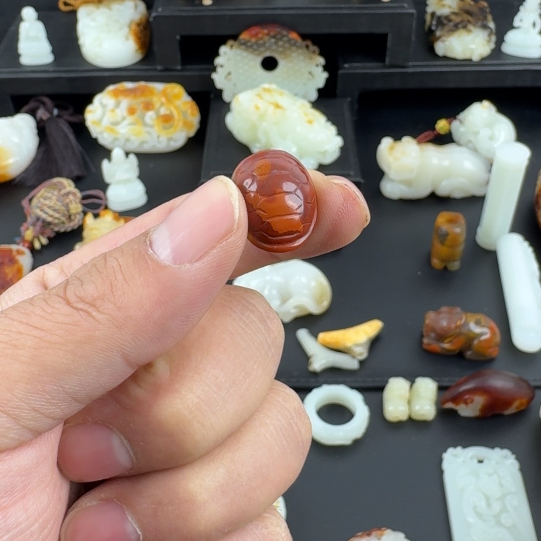 玛瑙/玉髓颈饰未镶嵌根**茂