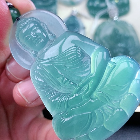 【闪购商品】翡翠颈饰未镶嵌天然翡翠