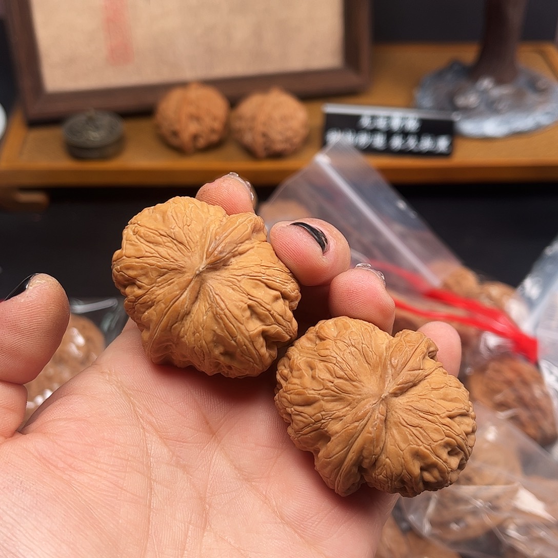 阿***豪吊坠文玩核桃元宝80