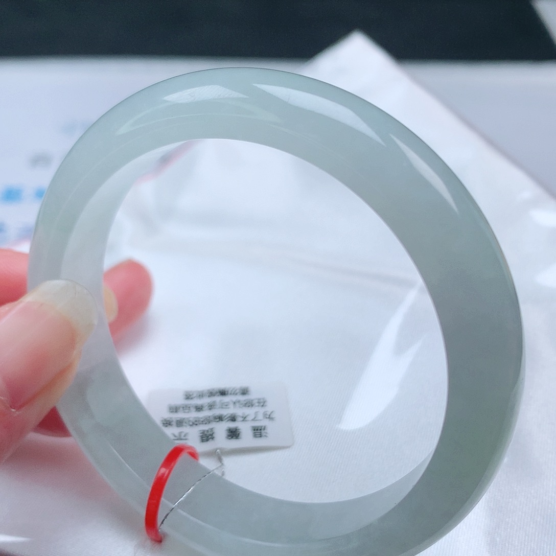 翡翠手镯未镶嵌56.5圈