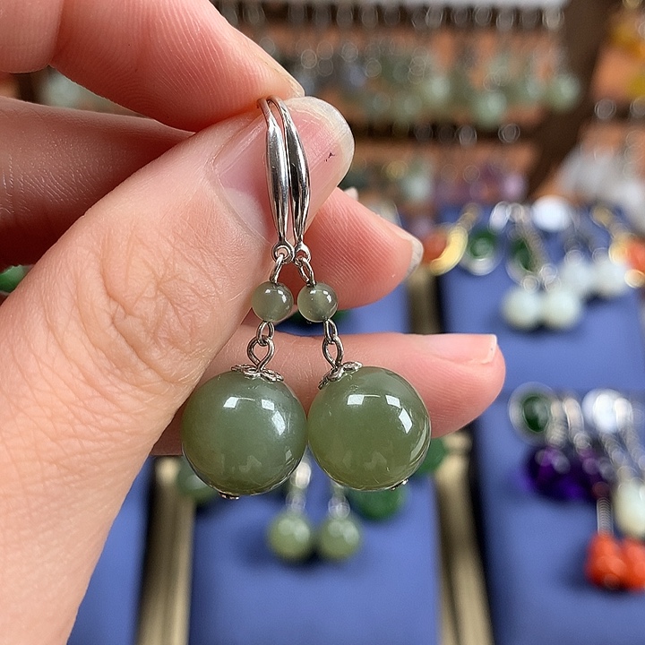 和田玉耳饰银S925镶嵌12左右