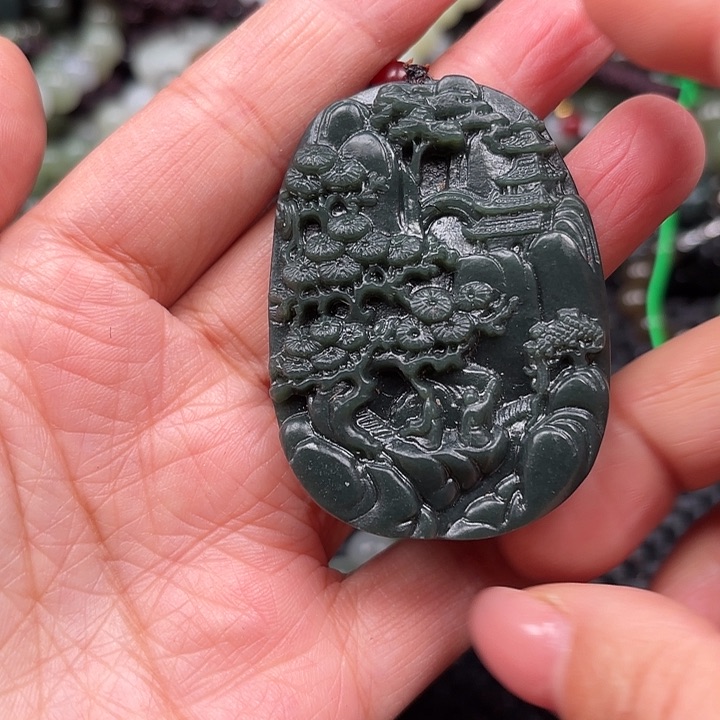 和田玉颈饰未镶嵌