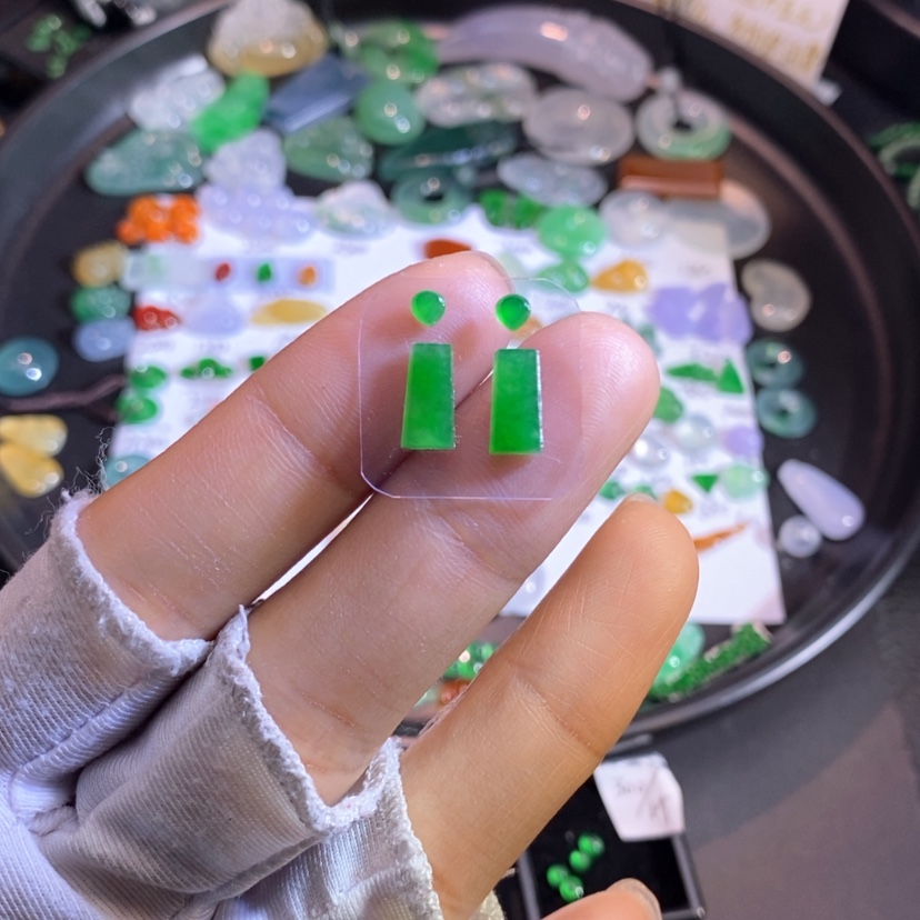 【闪购商品】翡翠挂件未镶嵌牌