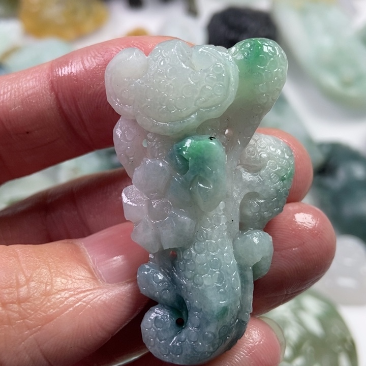 定制翡翠未镶嵌翡翠