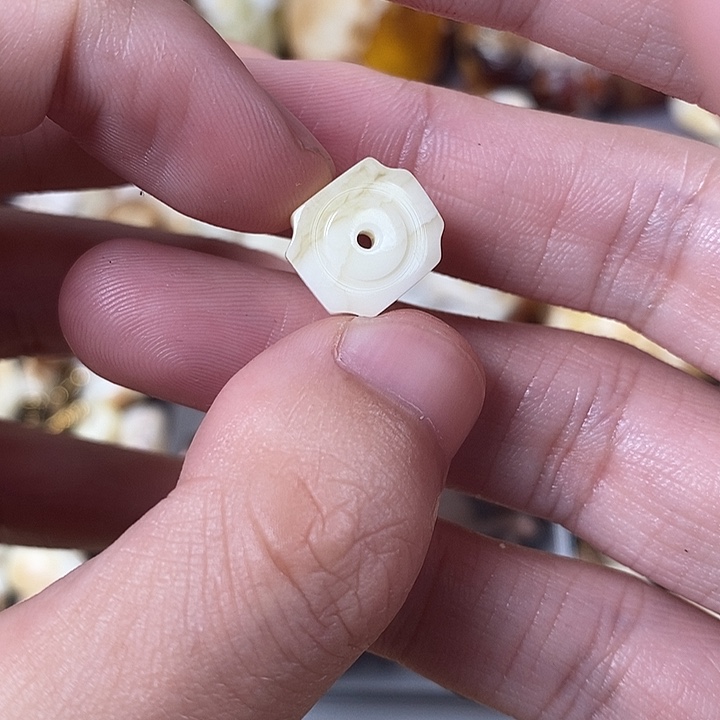 裸石琥珀未镶嵌我