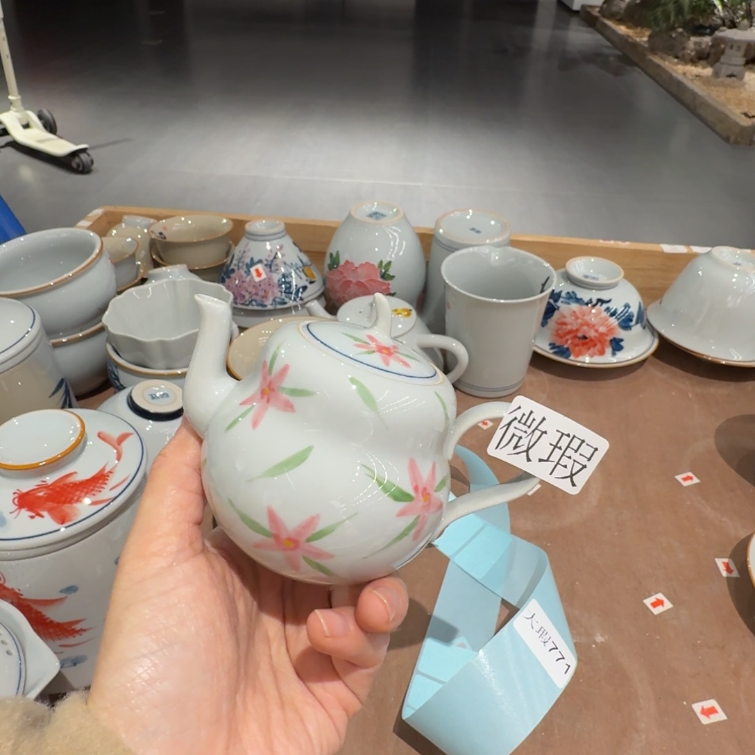 釉下手绘茶具微瑕