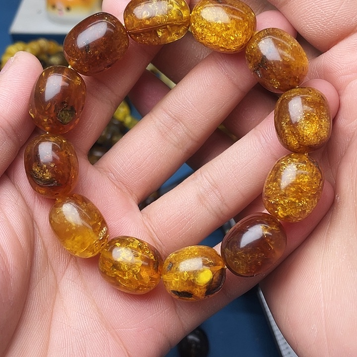 琥珀未镶嵌珠宝奇石