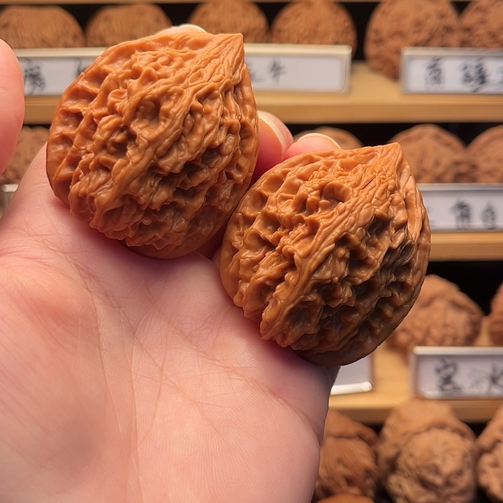 把件文玩核桃44鸡心51克