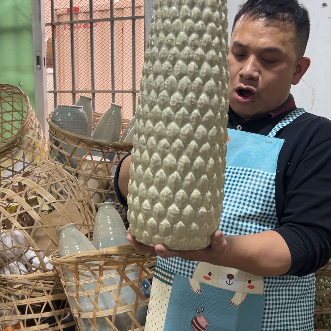 摆件11 号高中低温陶瓷瓶（部分微瑕）