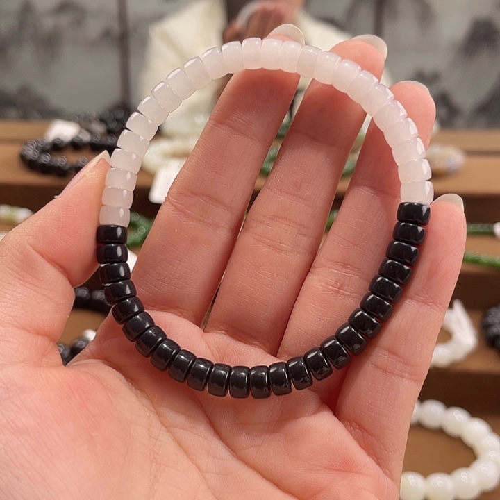 和田玉未镶嵌手链