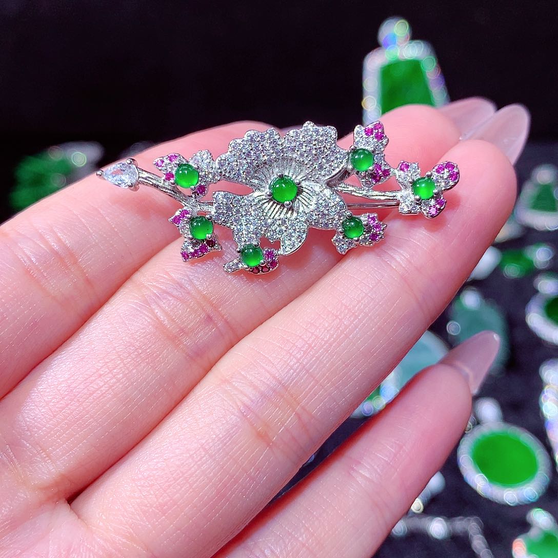 【闪购商品】翡翠未镶嵌吊坠(不含链)