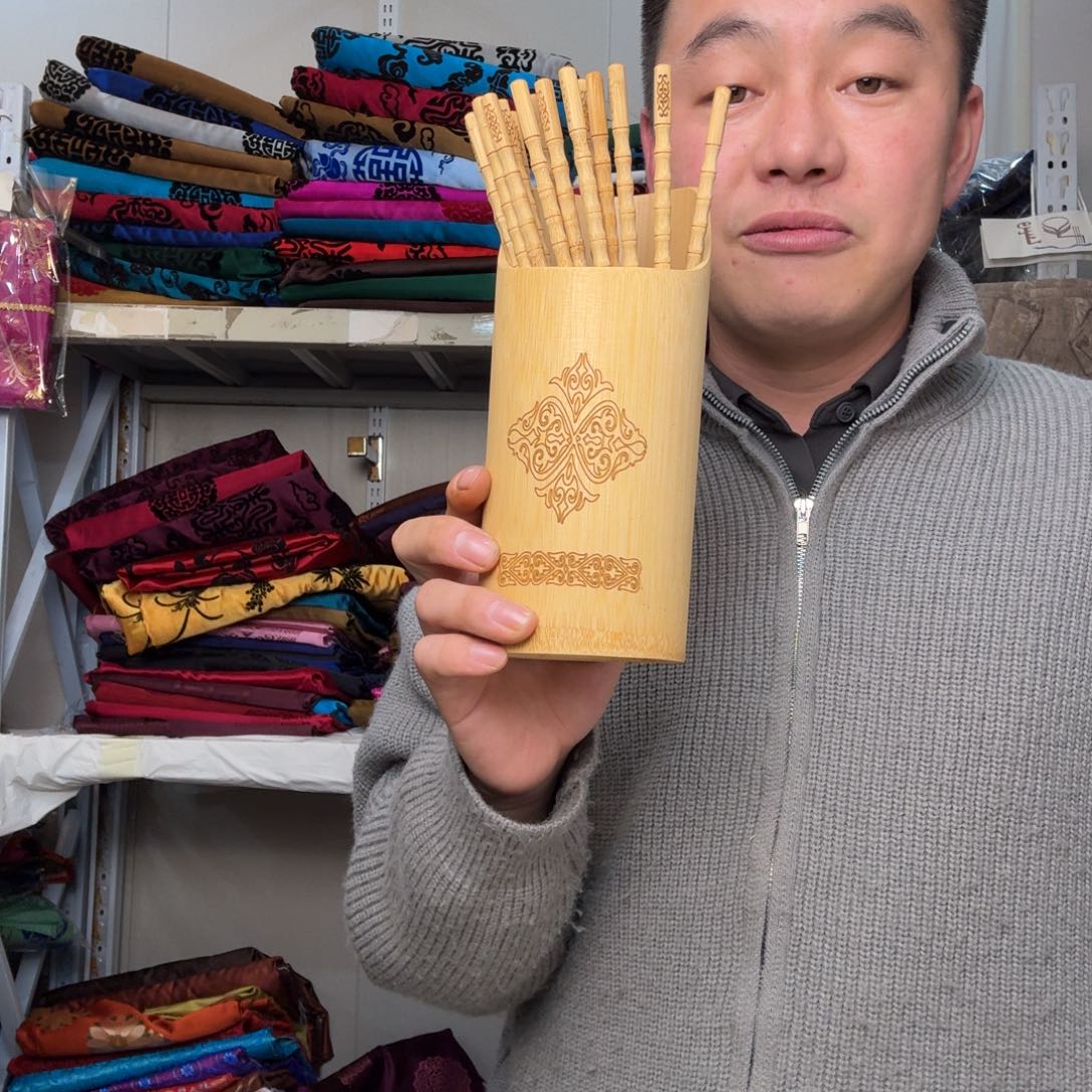 甩甩手甩甩手甩甩手甩