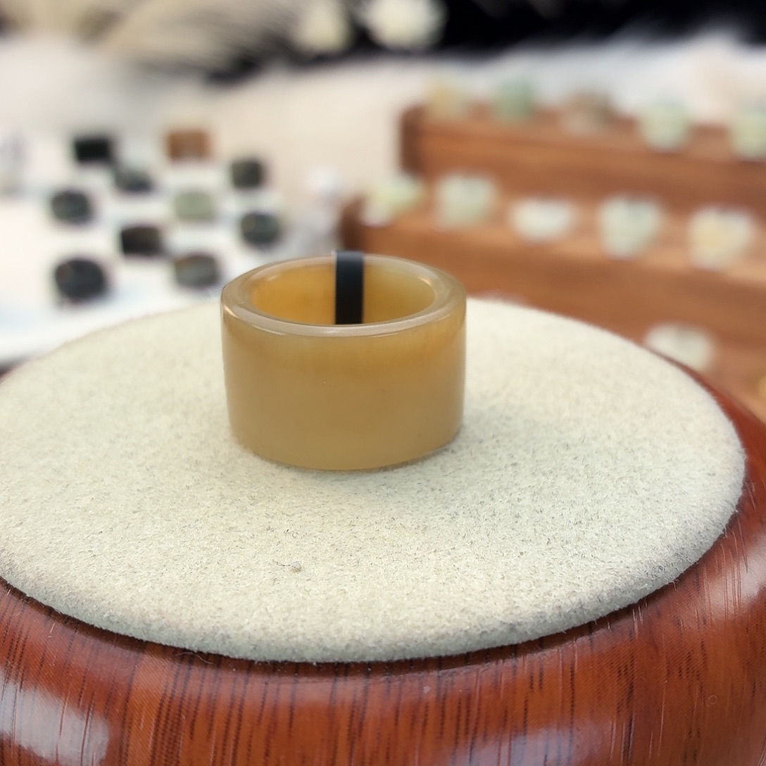 和田玉未镶嵌戒指i15奶茶糖圆切17.1mm