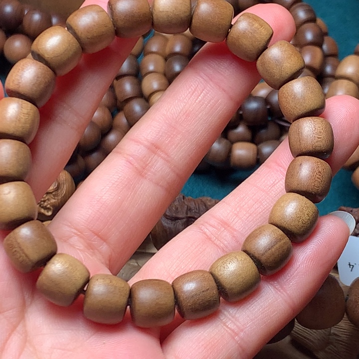 檀香木手串/手链老山檀香9*10瑕