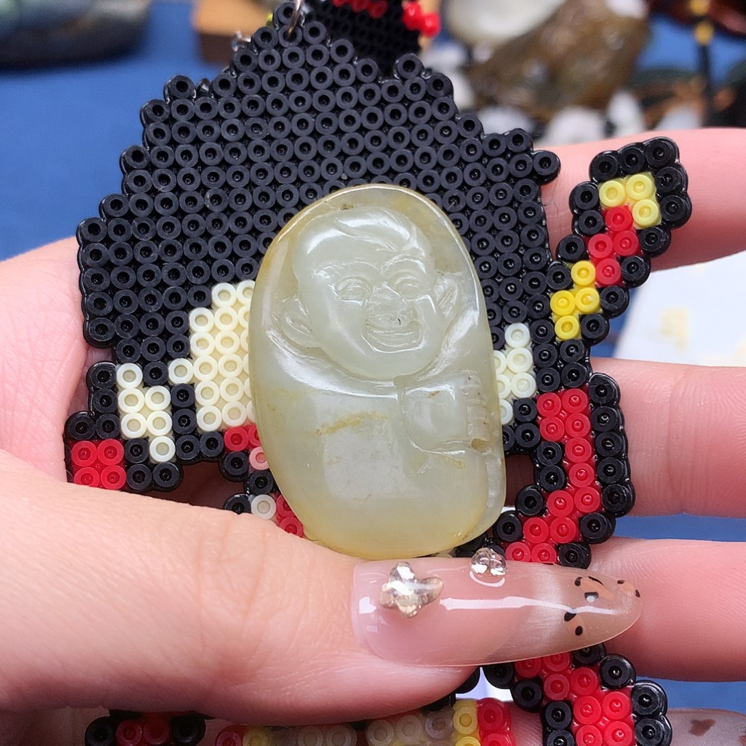 封***平和田玉（子料）未镶嵌挂件