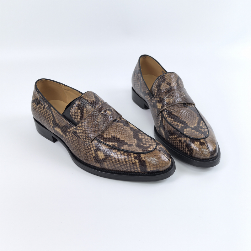 沙蛇皮+固特异全皮底+防滑贴片+一脚蹬乐福皮鞋