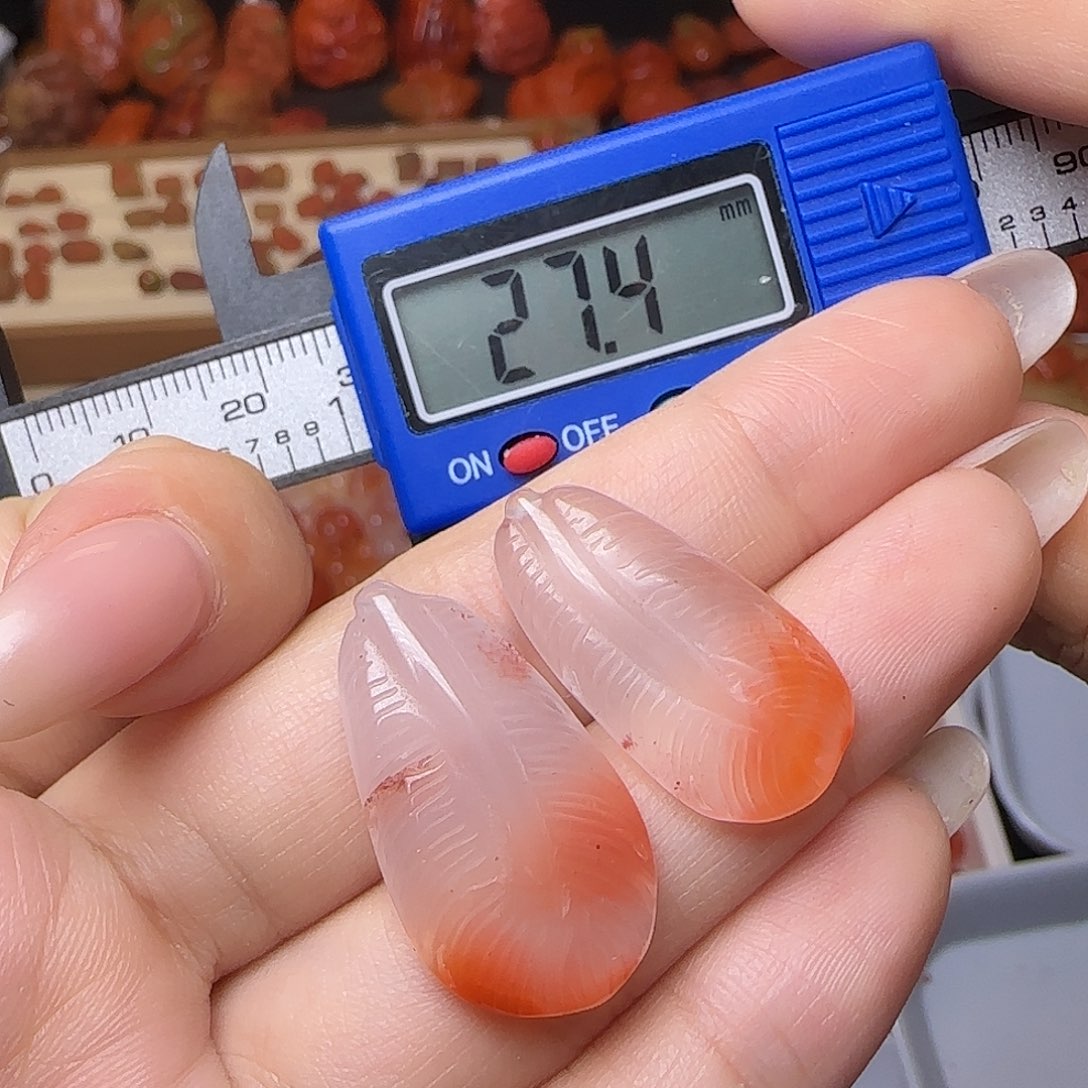 南红玛瑙未镶嵌颈饰