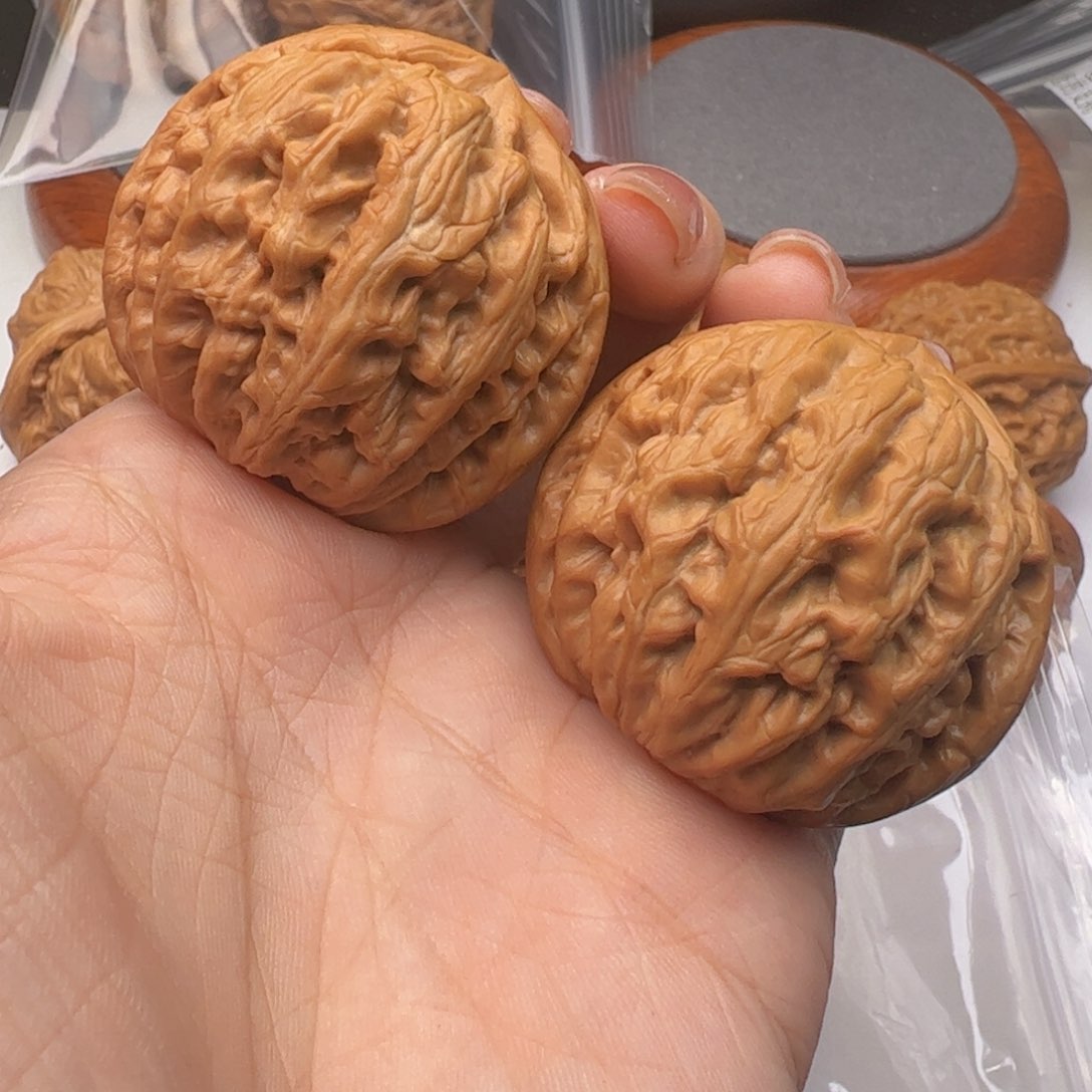 文玩核桃吊坠樵*?红锦鲤