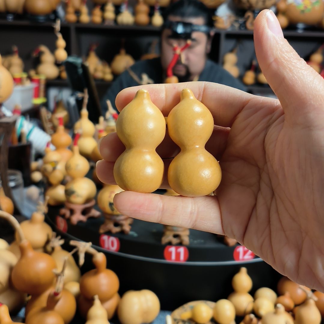 钰***童葫芦福禄双全手把手