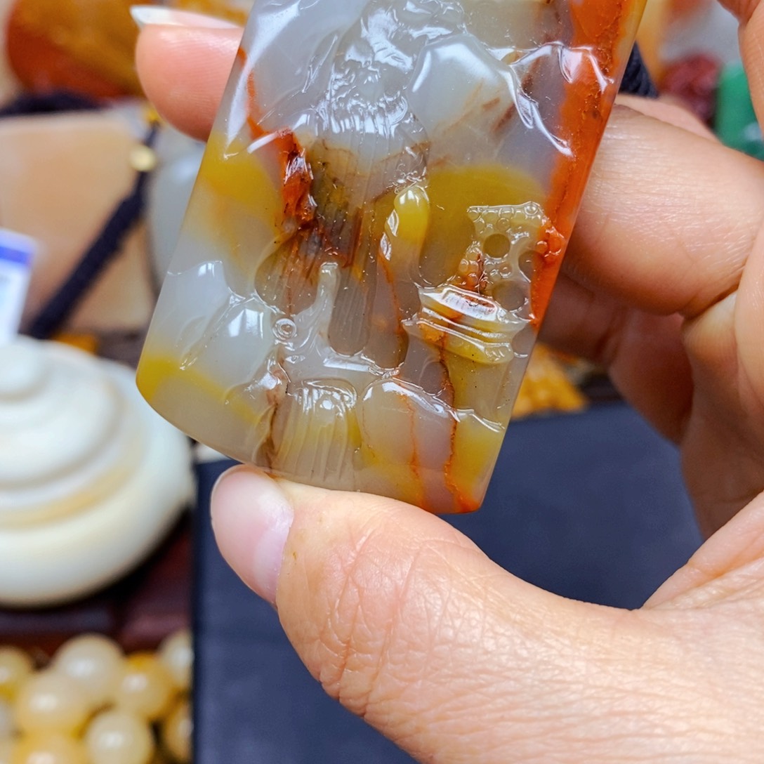 石英质玉颈饰未镶嵌