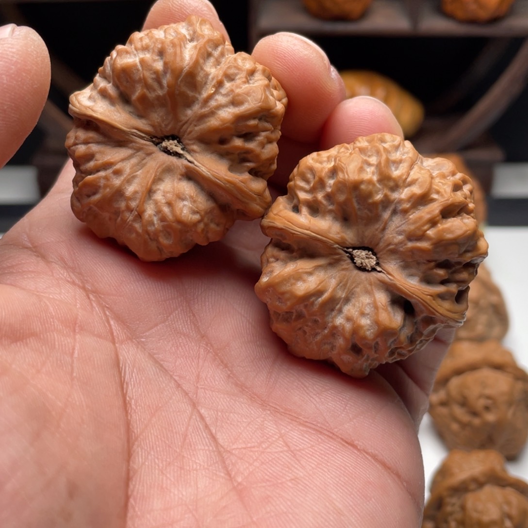 M***Y文玩核桃吊坠蛤蟆头核桃 41