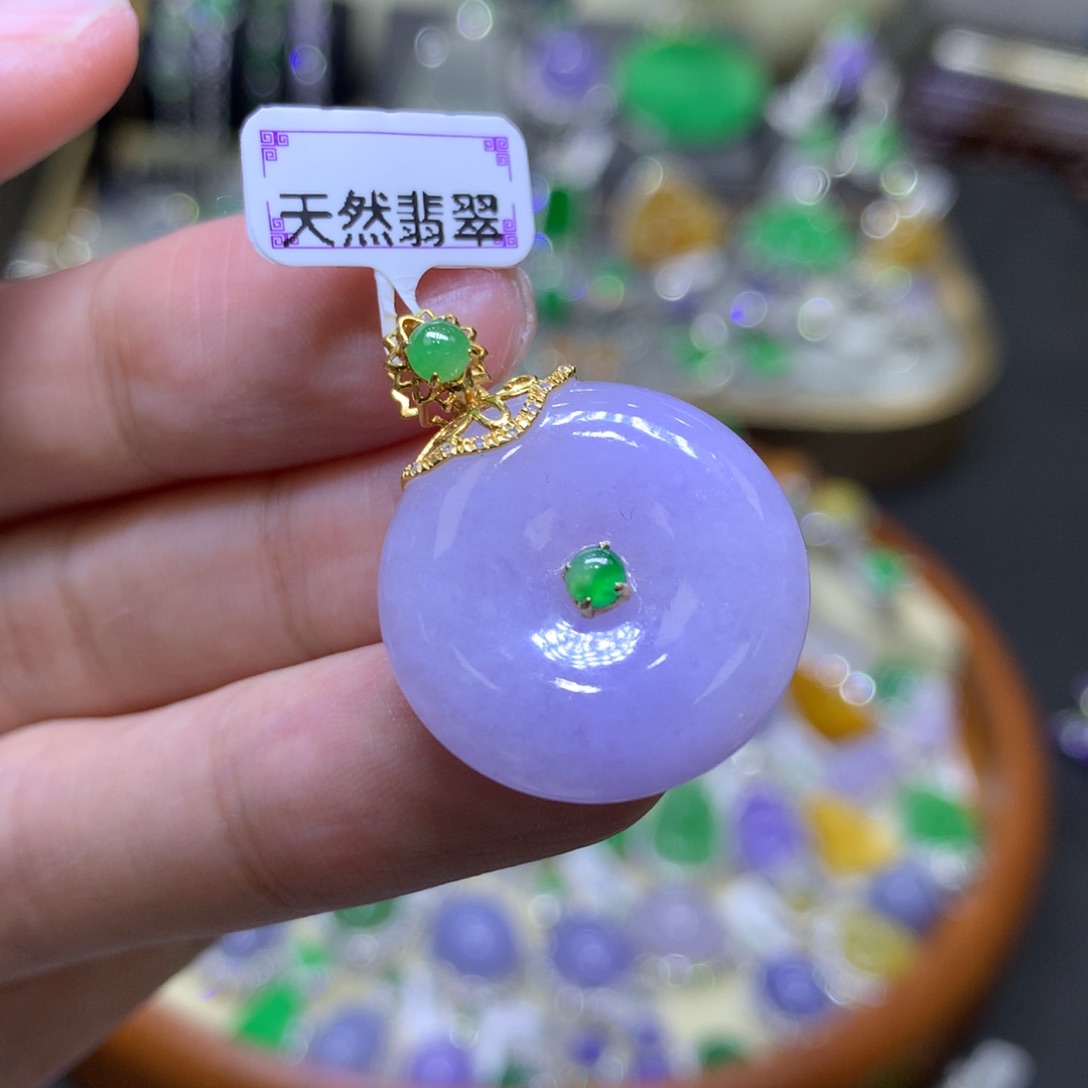 翡翠颈饰18K金镶嵌翡翠吊坠翡翠