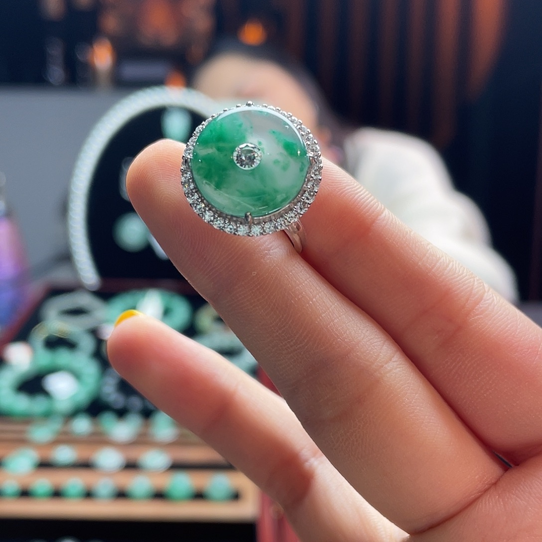 石英质玉（非洲翠）未镶嵌手串