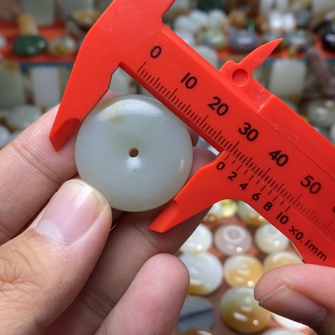 和田玉未镶嵌吊坠(不含链)