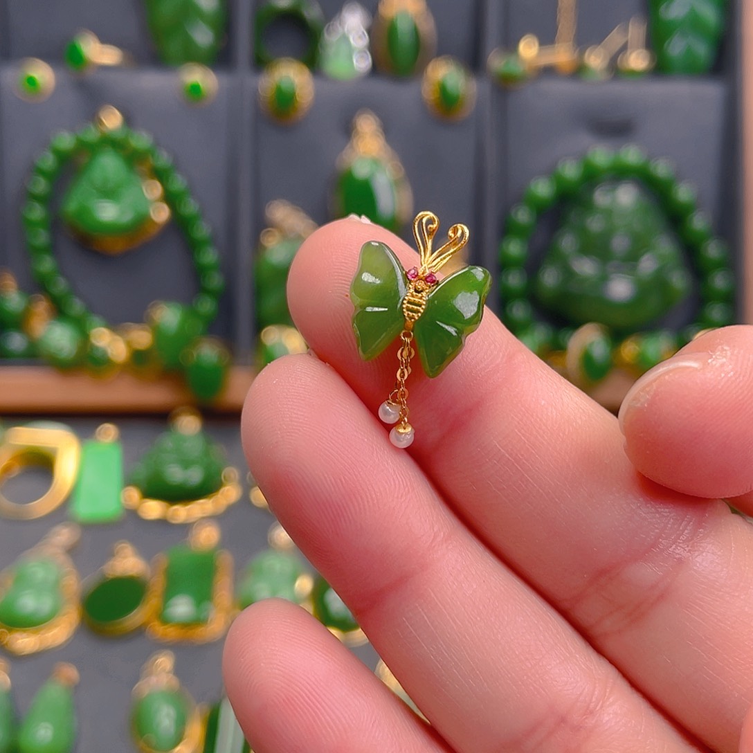 和田玉（碧玉）吊坠(不含链)18K金镶嵌?***心498