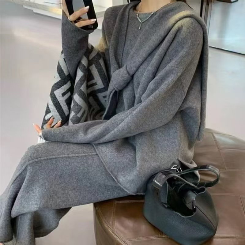时尚三件套装灰色百搭加厚套头冬季长款开衫气质网红保暖