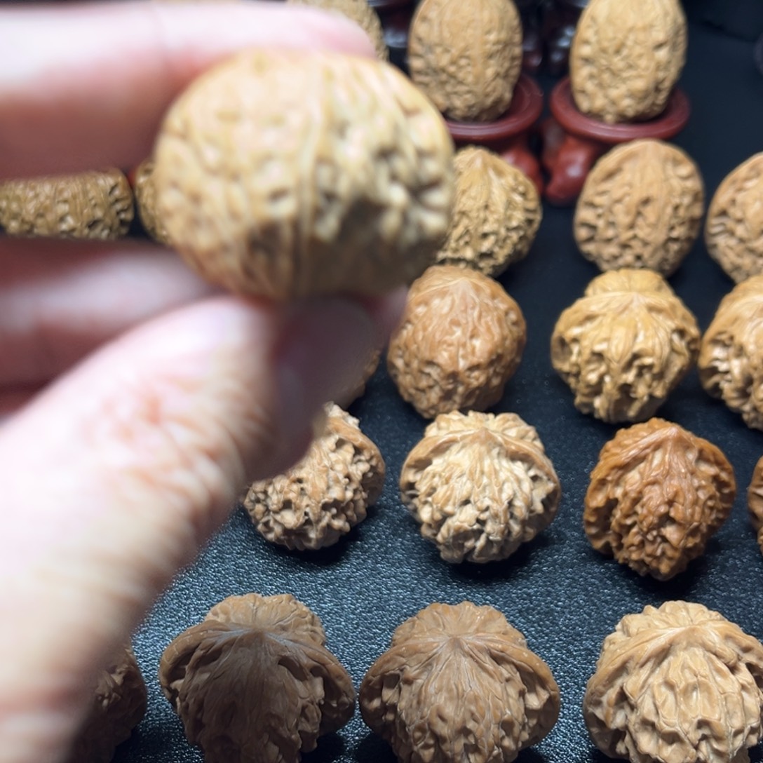 -***.文玩核桃吊坠一物一拍不喜勿拍