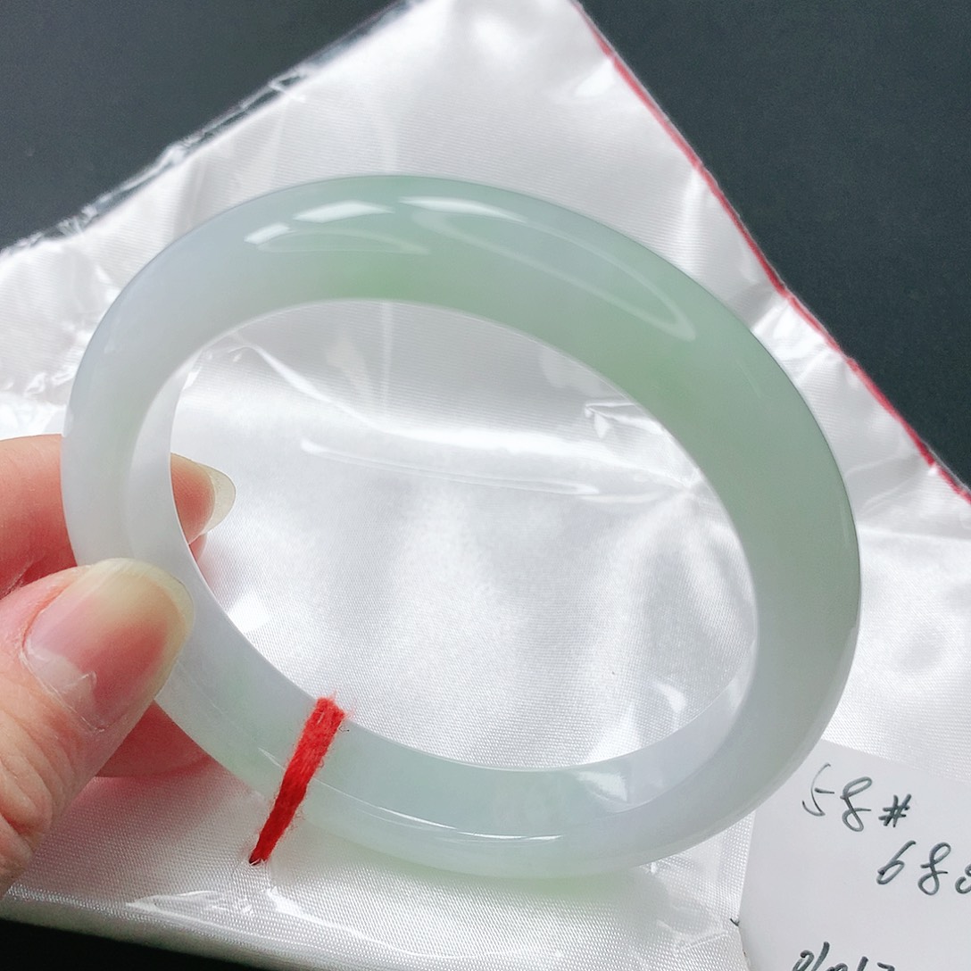 翡翠手镯未镶嵌缅甸天然A货翡翠