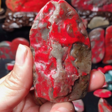 昌化鸡血石昌化鸡血石原石