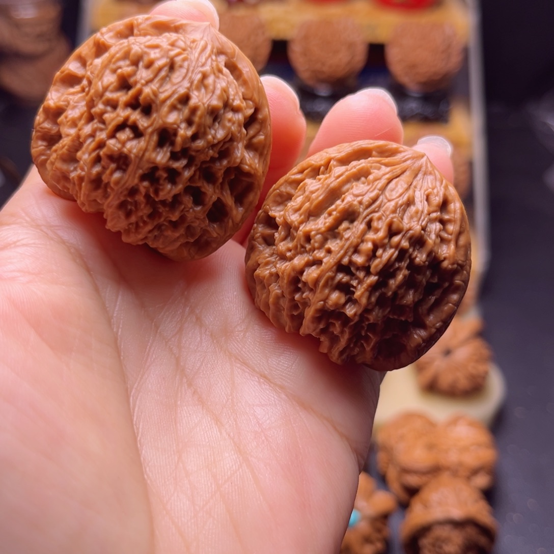 文玩核桃吊坠高袍南江40尺