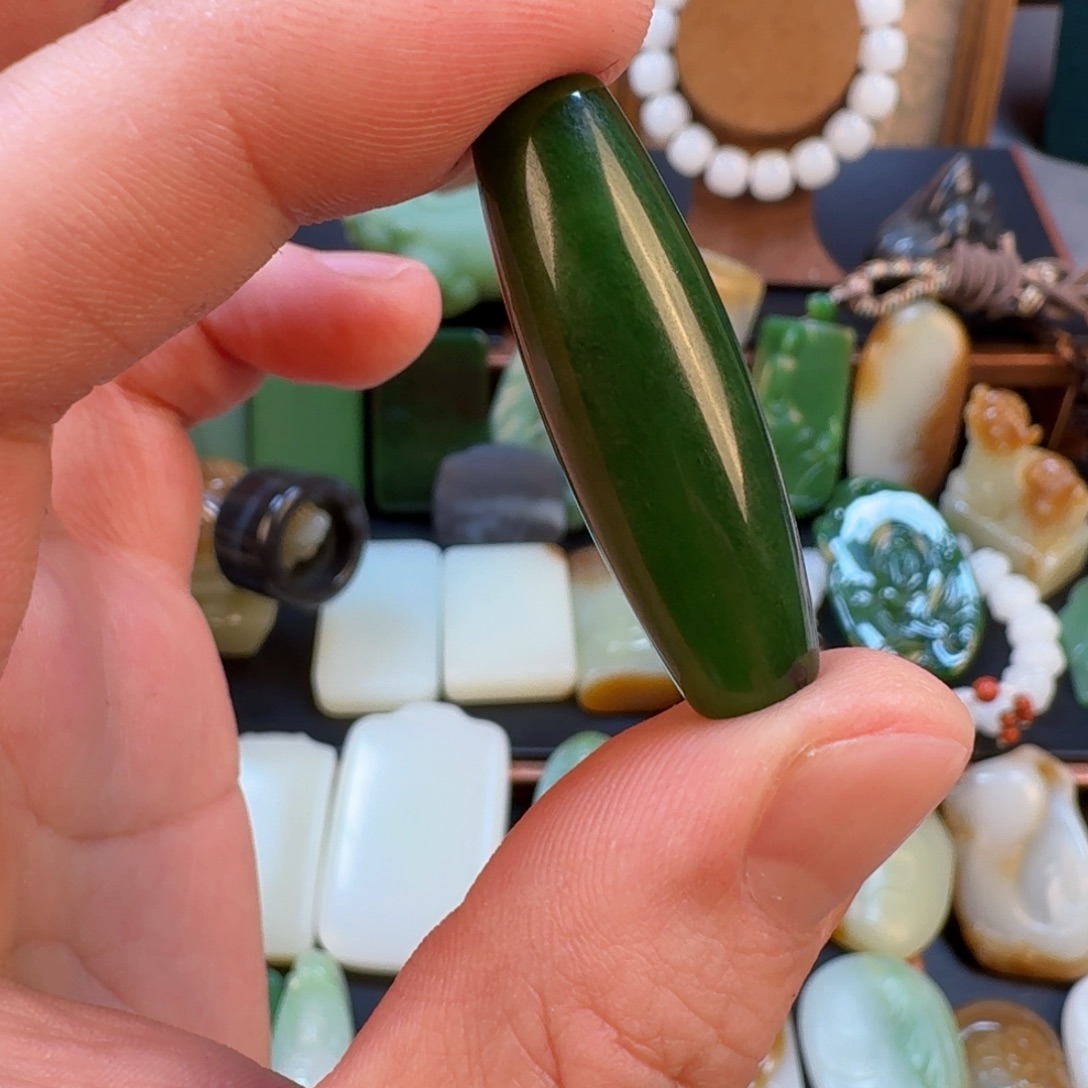 沉***气和田玉（糖玉）未镶嵌吊坠(赠链)