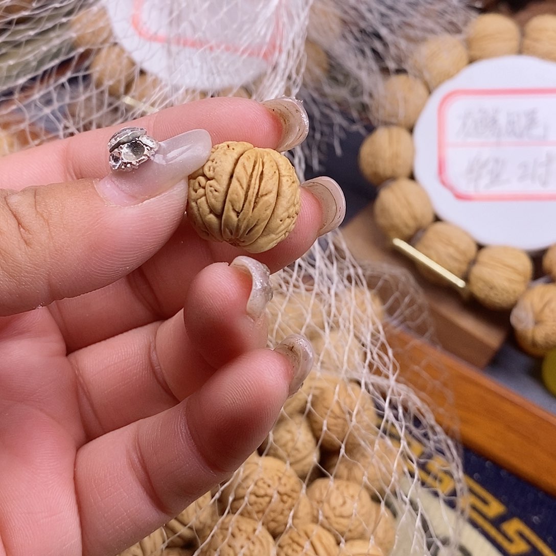 桃核手串o****r虎皮肌肉1.8
