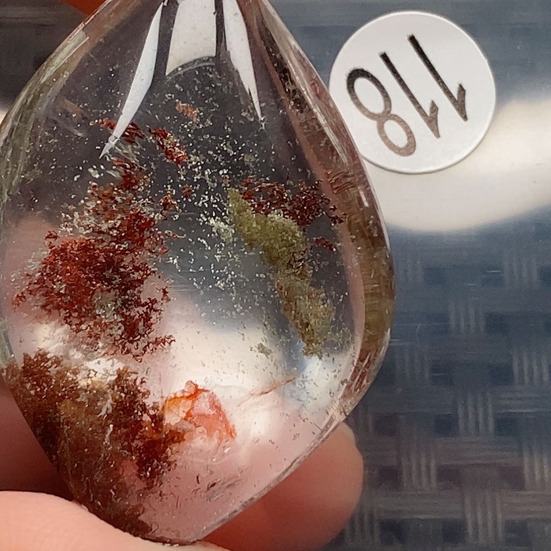 颈饰未镶嵌水晶牙**?