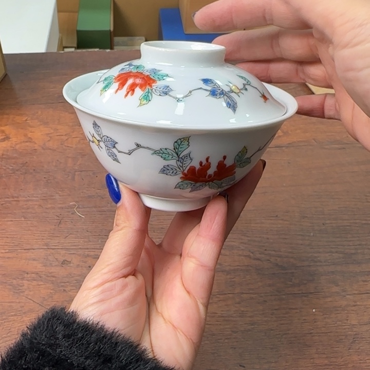 一个陶瓷物件哈哈哈