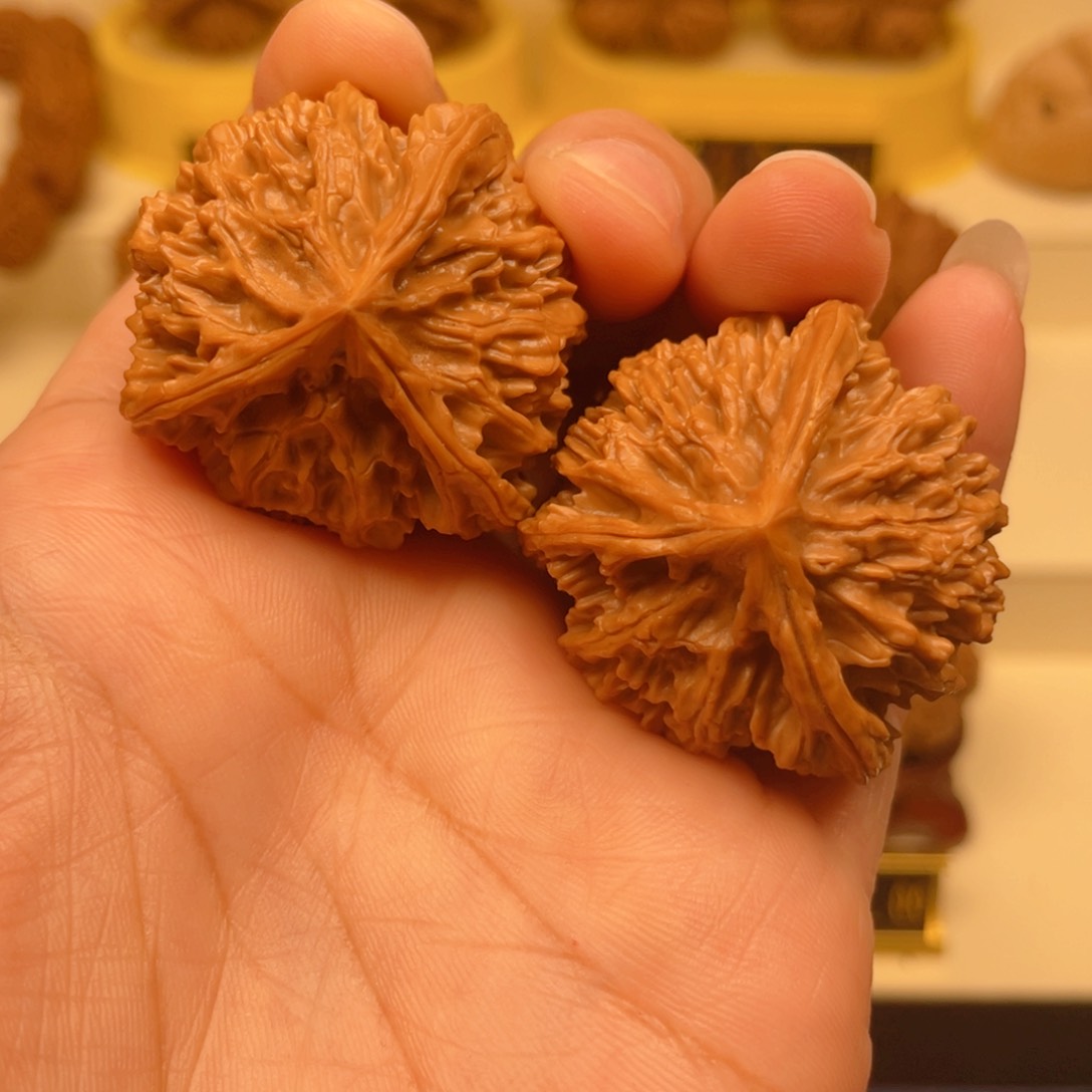 把件文玩核桃雨花石三棱37