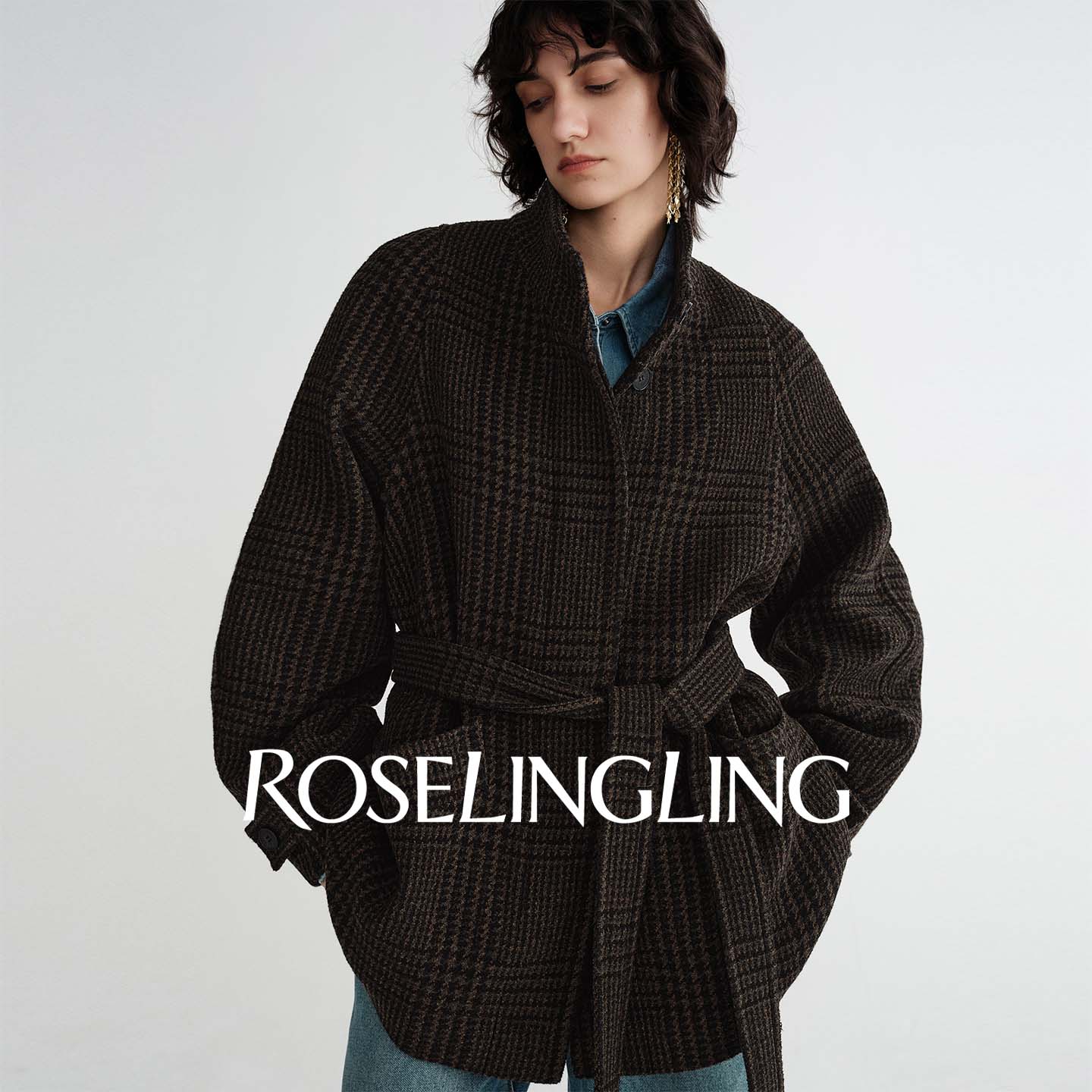 ROSELINGLING共鸣前卫摩登场景进口格纹/纯色羊毛料微A廓形短大衣