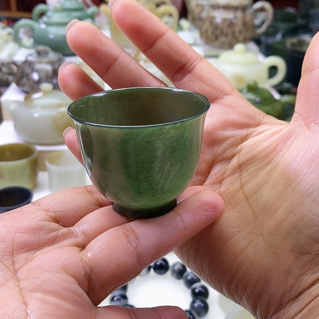 和田玉茶杯未镶嵌