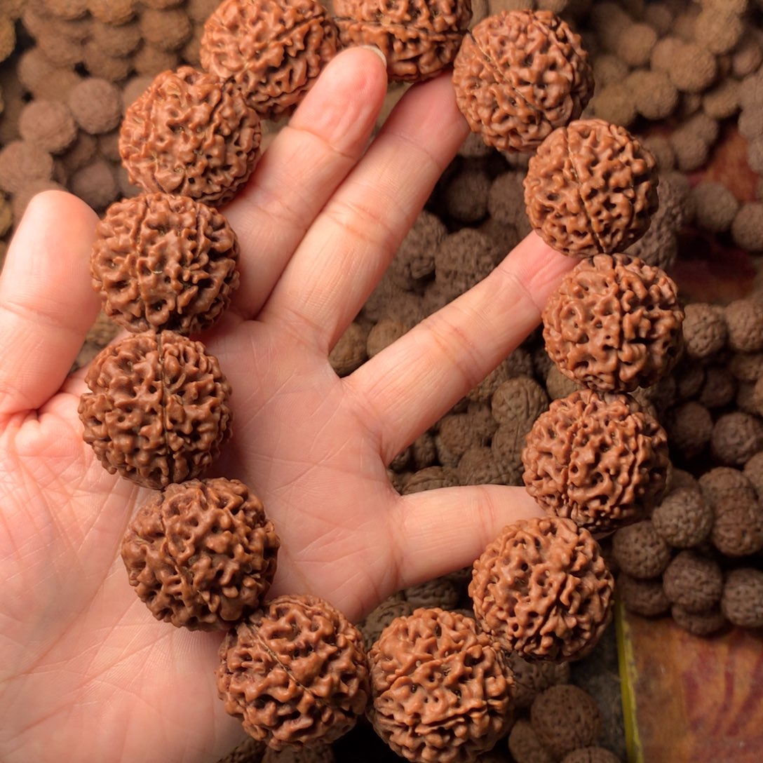 手串金刚菩提7瓣卡28 编号65