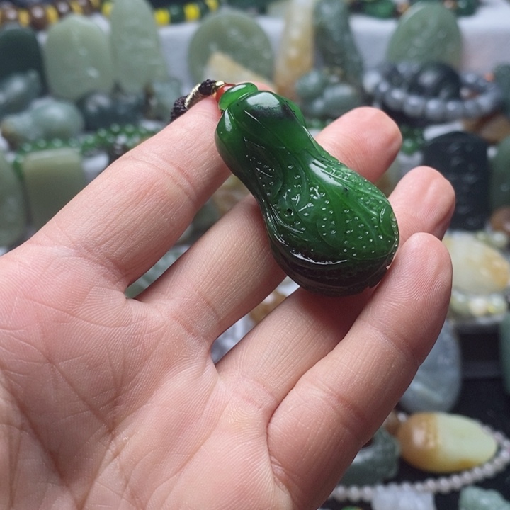 和田玉吊坠未镶嵌