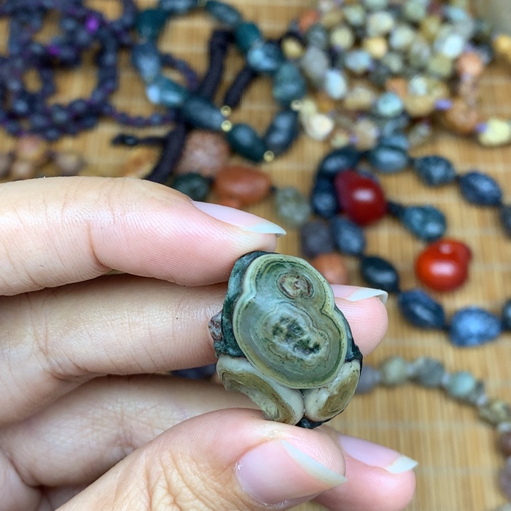 玛瑙/玉髓珠宝半成品未镶嵌瑶**师