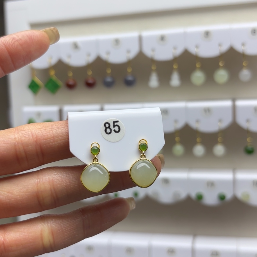 和田玉银S925镶嵌耳饰