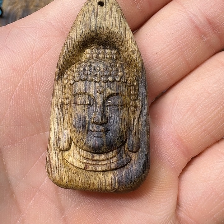 沉香吊坠独*沉香吊坠发一