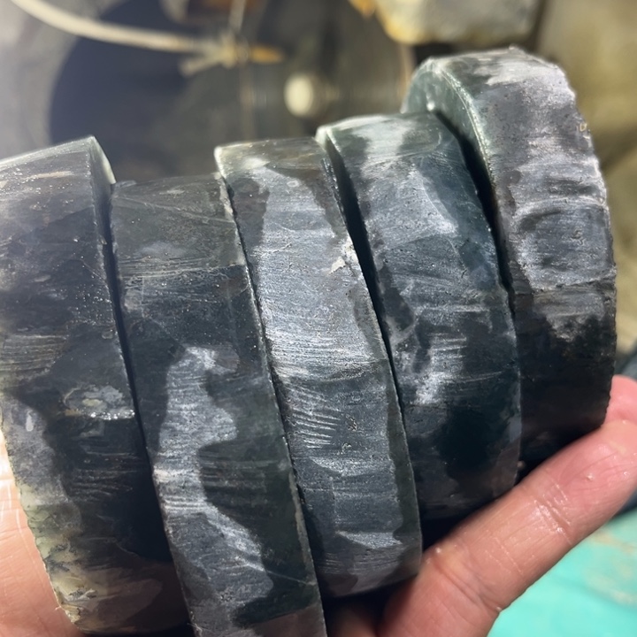 金***部定制玛瑙玛瑙手镯工费