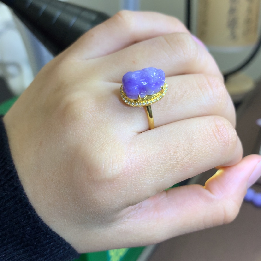 翡翠颈饰18K金镶嵌翡翠