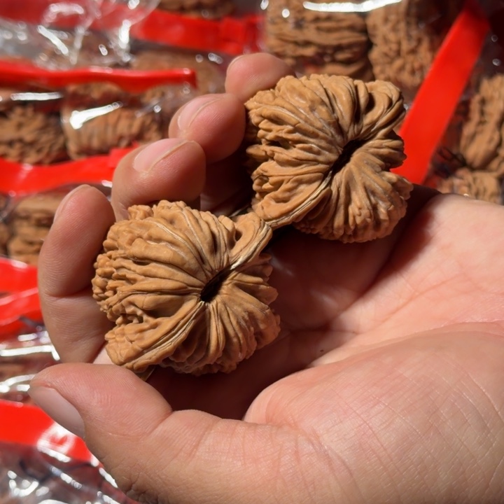 文玩核桃把件1045号四座楼46-48mm